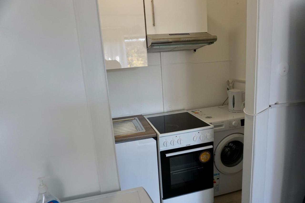 Alster Hamburg - Saniertes Und Mobliertes Apartment Mit Bad Und Kuche المظهر الخارجي الصورة
