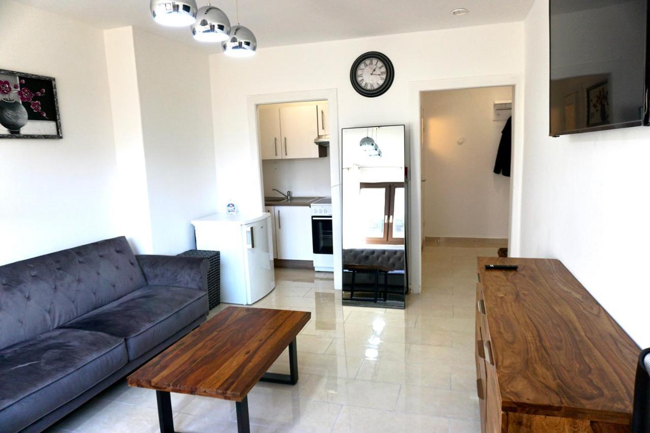 Alster Hamburg - Saniertes Und Mobliertes Apartment Mit Bad Und Kuche المظهر الخارجي الصورة