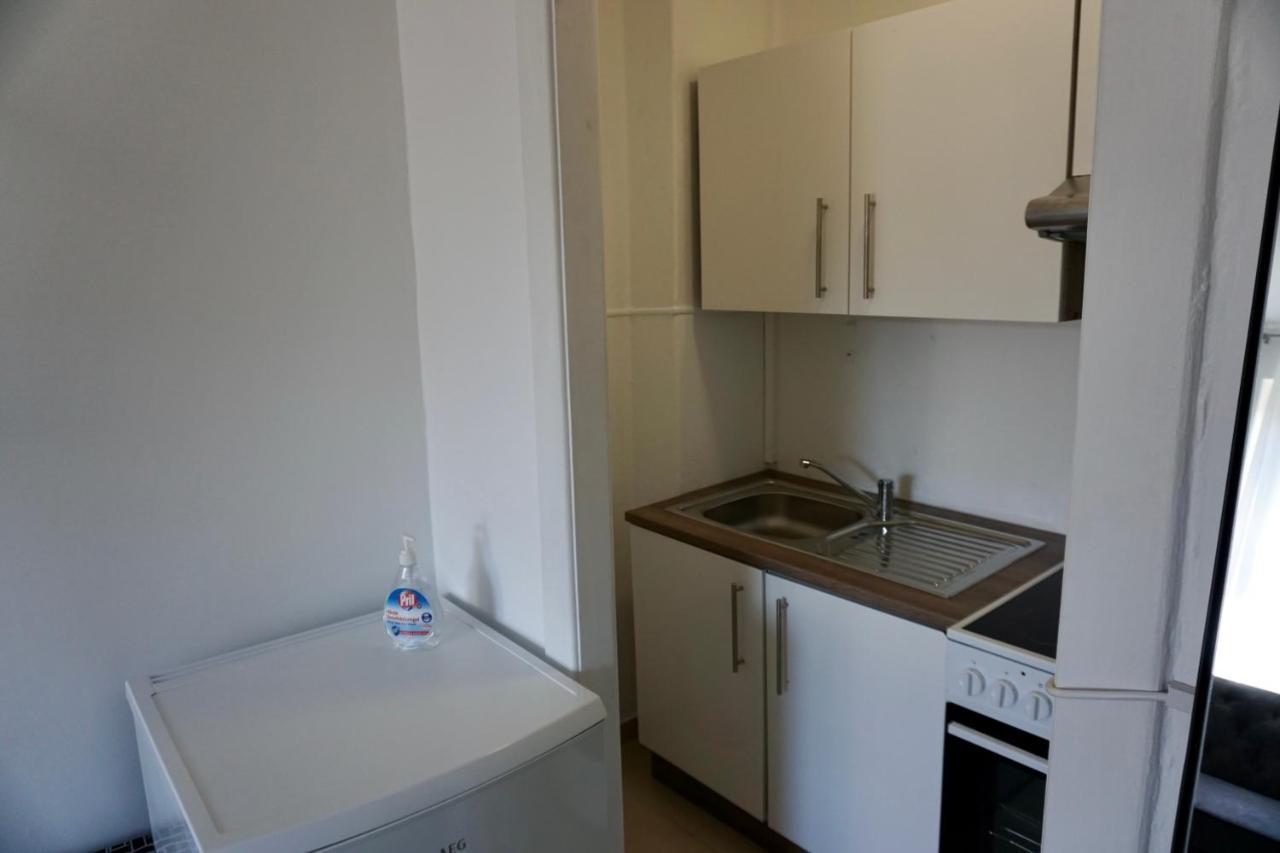 Alster Hamburg - Saniertes Und Mobliertes Apartment Mit Bad Und Kuche المظهر الخارجي الصورة