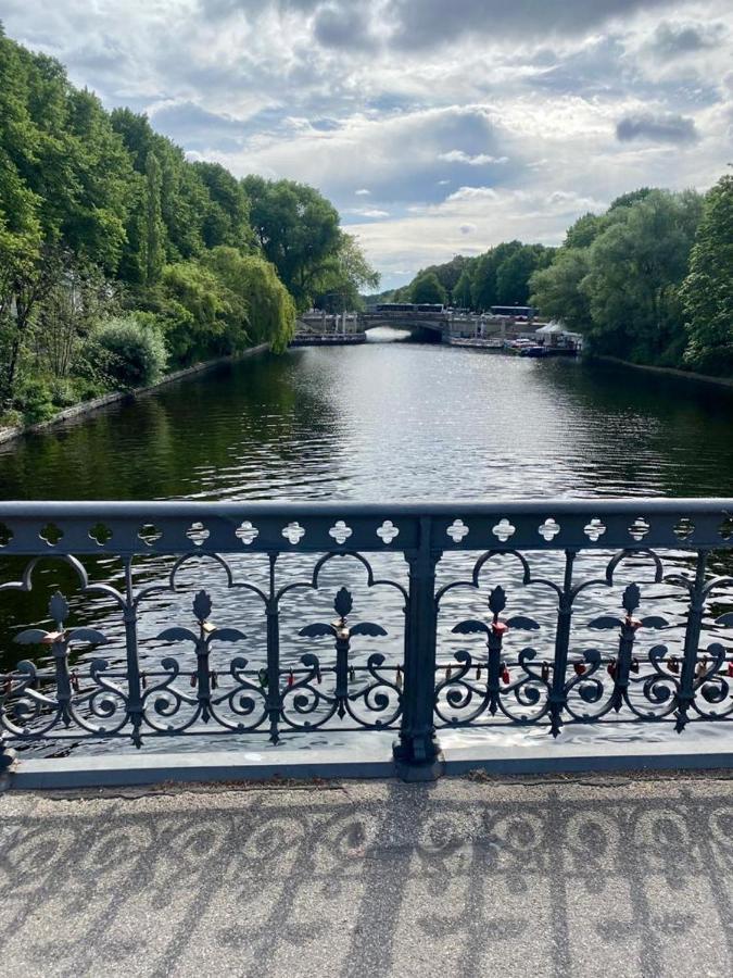 Alster Hamburg - Saniertes Und Mobliertes Apartment Mit Bad Und Kuche المظهر الخارجي الصورة